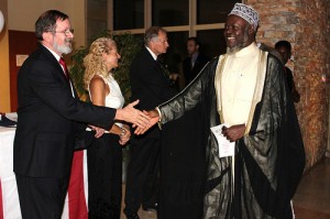 Dave Eckerson greets Uganda Mufti, Sheik Shaban Mubajje