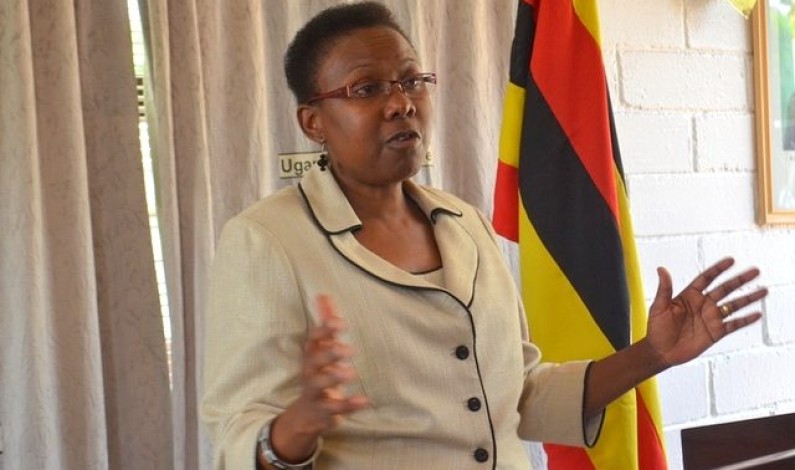 Dr Ruth Aceng advises health workers on clinical guidelines