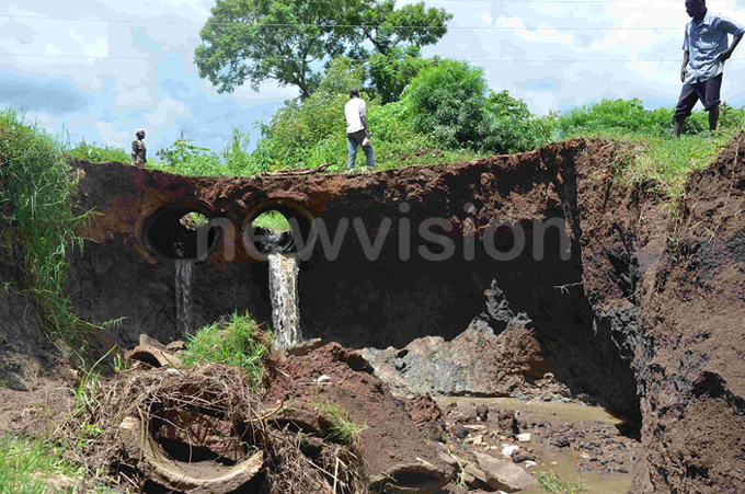 Government begins work on collapsed Cheptui bridge