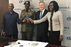 Government enters deal with  US company to manufacture smart phones in Uganda