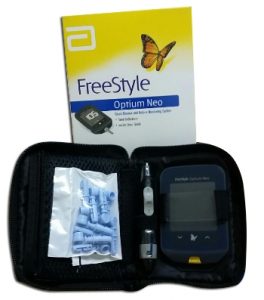 FreeStyleOptium Neo glucose meter